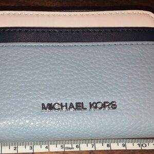 Michael Kors Jet Set Travel Medium Color-Block Wallet